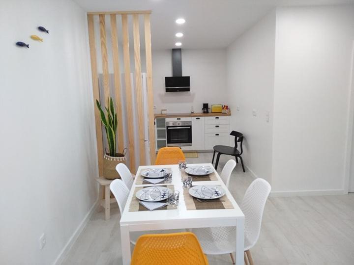 Apartamentos Areia E Mar Sul Vila Praia de Ancora Luaran gambar