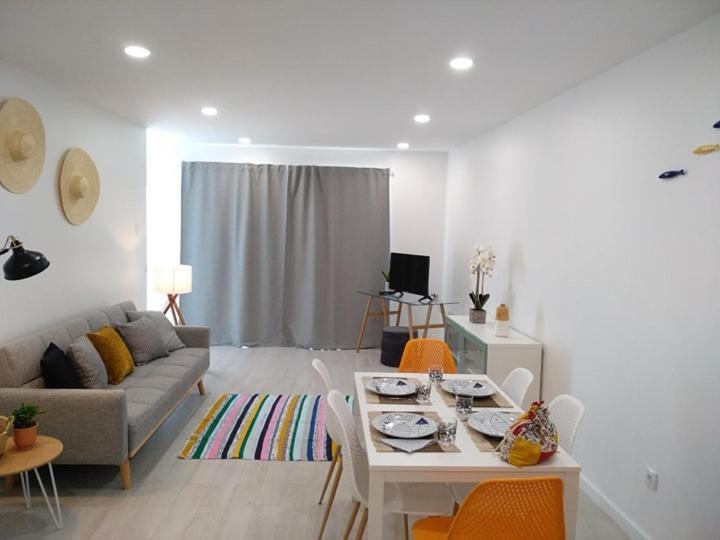 Apartamentos Areia E Mar Sul Vila Praia de Ancora Luaran gambar